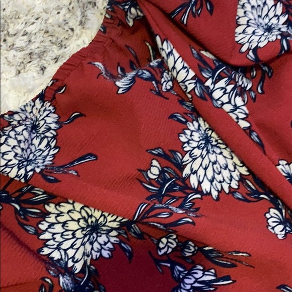 Off the shoulder crop top - Picture 2 of 2